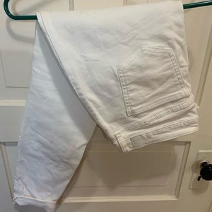 Pristine white skinny jeans.